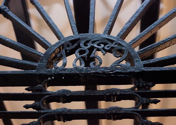 Ibarra By Bossh! אכסניה סביליה